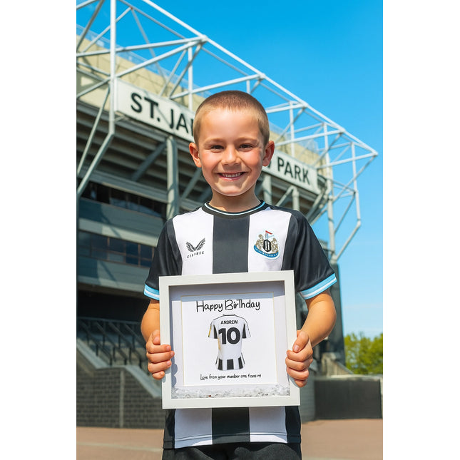 20250629_1521_Birthday at St James's_remix_01jyy0x7emfpctmgjsc3fw6g4c